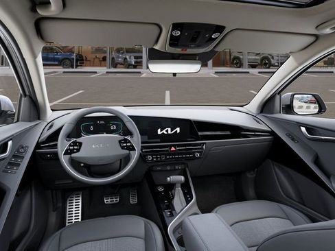 New 2025 Kia Niro EX Touring image 14