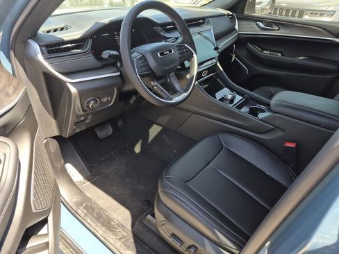 New 2026 Jeep Grand Cherokee L Limited w/ Limited Altitude Package RWD image 10