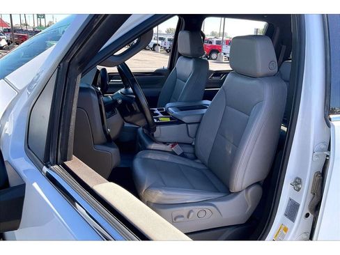Used 2025 Chevrolet Silverado 3500 LTZ AWD/4WD image 27