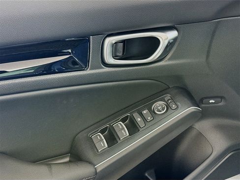 Used 2025 Honda Civic Sport Touring image 13