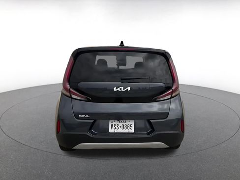 Used 2025 Kia Soul LX w/ LX Technology Package image 12