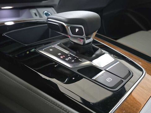 Used 2024 Audi Q5 e Prestige image 36