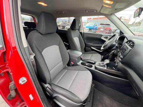 Certified 2024 Kia Soul LX w/ Option Group 015 FWD image 28