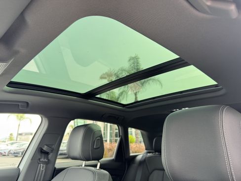 Used 2024 Audi Q4 e-tron Premium w/ Convenience Package AWD/4WD image 29