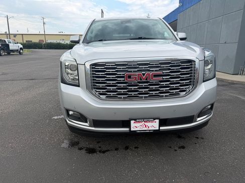 Used 2020 GMC Yukon XL Denali AWD/4WD image 6