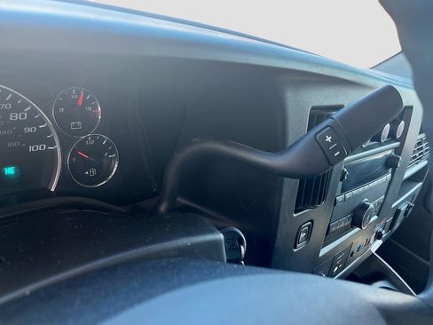 Used 2024 GMC Savana 2500 w/ Driver Convenience Package image 16