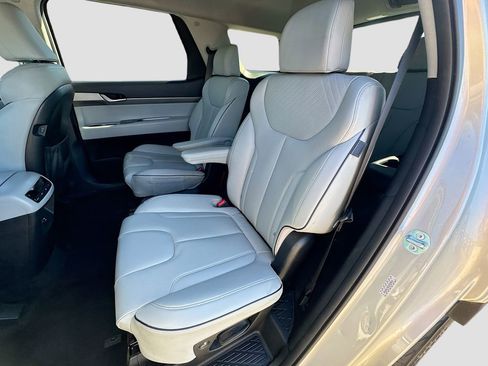 Used 2024 Hyundai Palisade SEL image 23