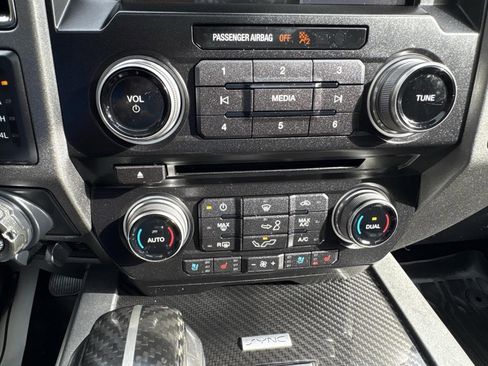 Used 2018 Ford F150 Raptor w/ Equipment Group 802A Luxury image 40