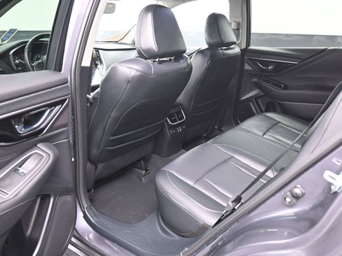 Used 2025 Subaru Outback Limited image 22