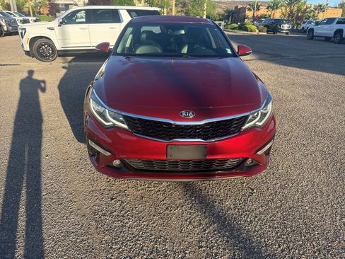 Used 2019 Kia Optima S image 2