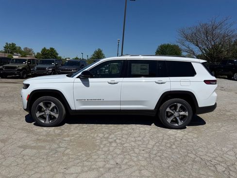 New 2026 Jeep Grand Cherokee L Limited w/ Trailer Tow Package AWD/4WD image 9