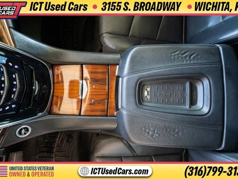 Used 2016 Cadillac Escalade ESV Premium RWD image 24