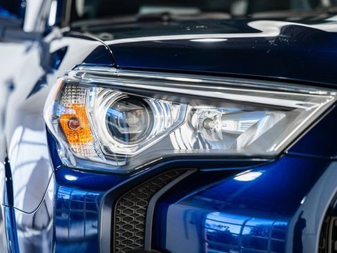 Used 2024 Toyota 4Runner SR5 Premium image 9