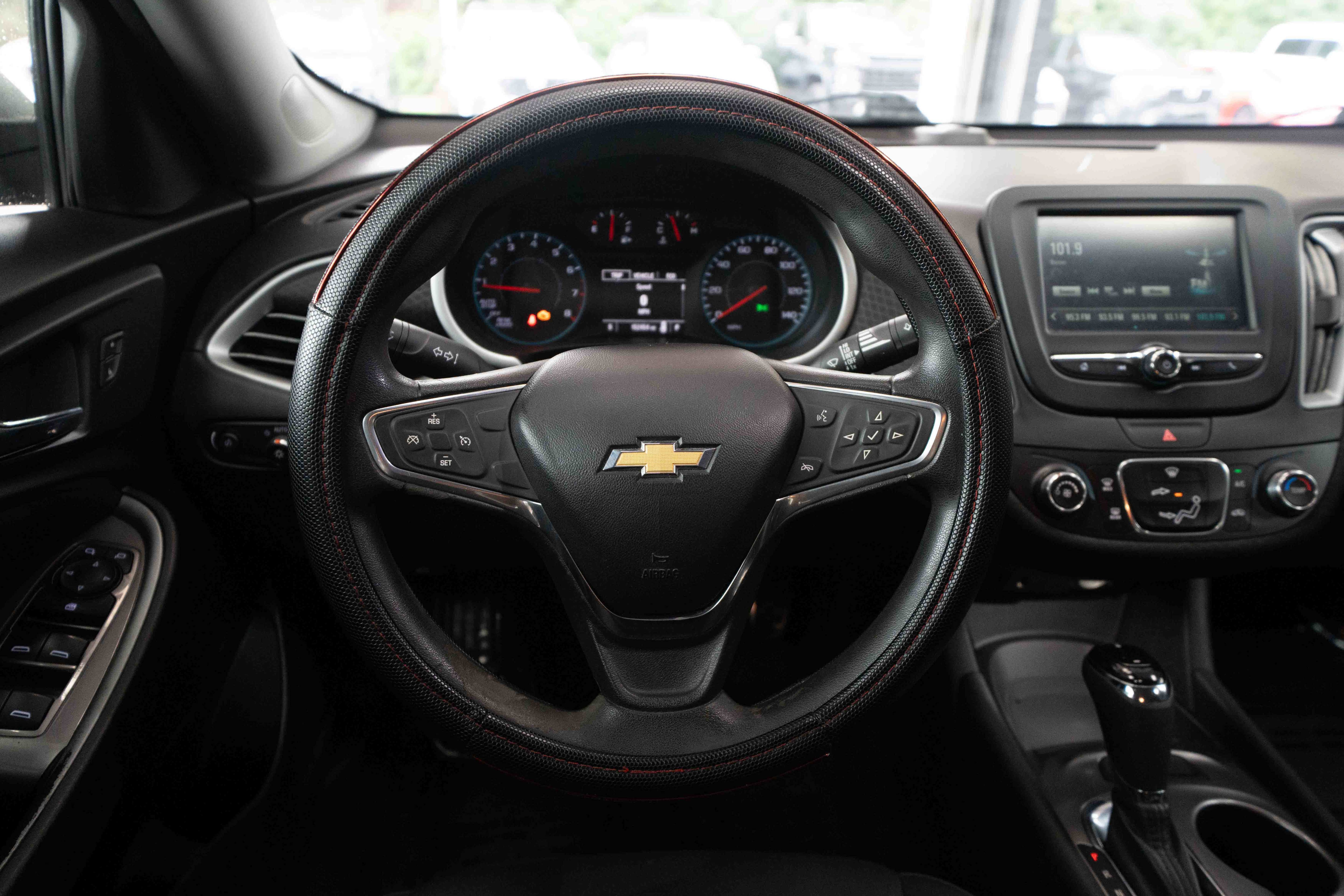 Used 2017 Chevrolet Malibu LS FWD image 21