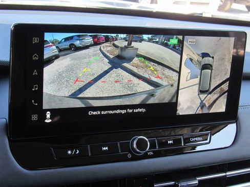 New 2025 Mitsubishi Outlander SE image 16