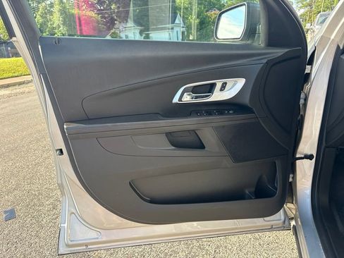 Used 2016 Chevrolet Equinox LS FWD image 13