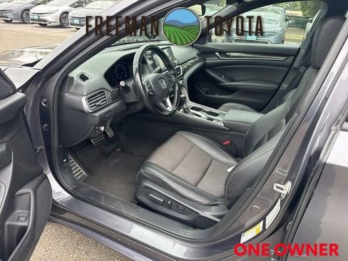 Used 2020 Honda Accord Sport image 6