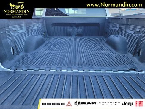 Used 2018 Chevrolet Silverado 1500 LT AWD/4WD image 19