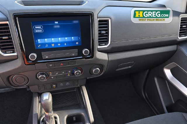 Used 2024 Nissan Frontier SV w/ Technology Package RWD image 14