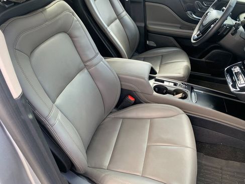 Certified 2023 Lincoln Corsair AWD w/ Equipment Group 101A image 12
