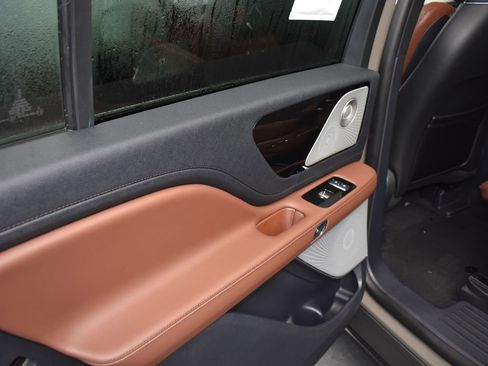 New 2025 Lincoln Aviator Reserve w/ Equipment Group 201A image 10