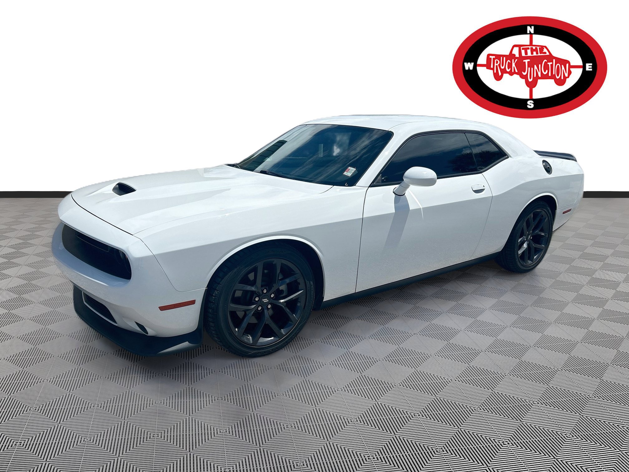 Used 2021 Dodge Challenger GT w/ Blacktop Package RWD image 3