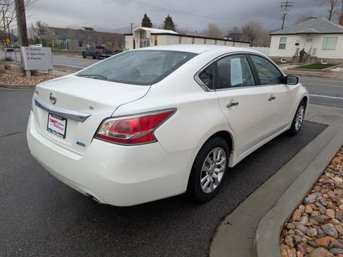 Used 2014 Nissan Altima 2.5 S image 4