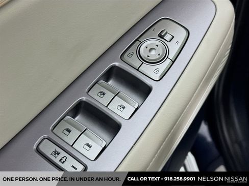 Used 2024 Hyundai Palisade Limited image 18