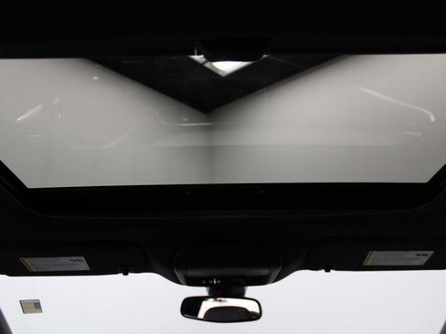 Used 2023 Buick Enclave Essence w/ Experience Buick Package image 19