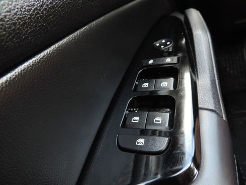 Used 2025 Kia Sportage EX image 25