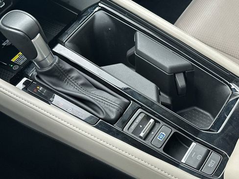 Certified 2024 Honda Accord Touring image 21