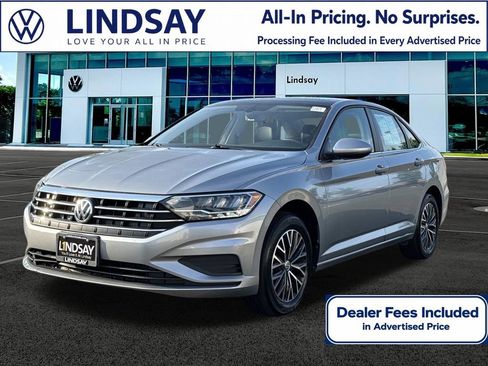 Used 2020 Volkswagen Jetta SE w/ SE Cold Weather Package FWD image 1