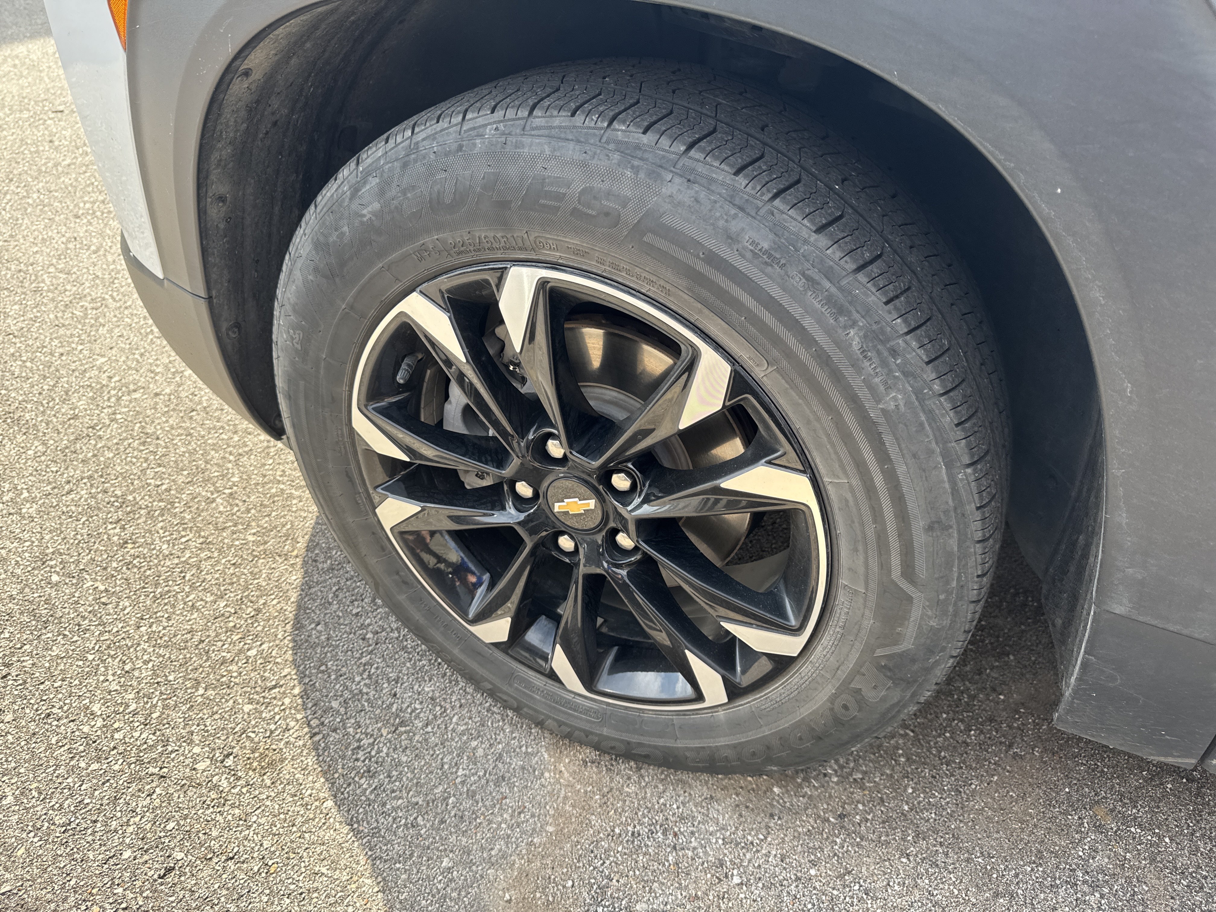 Used 2021 Chevrolet TrailBlazer LT w/ Convenience Package FWD image 7