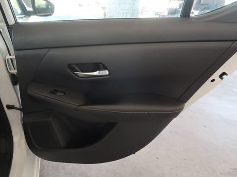 Used 2022 Nissan Sentra SV FWD image 37