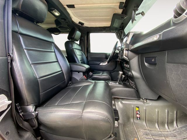 Used 2012 Jeep Wrangler Rubicon w/ Dual Top Group AWD/4WD image 15