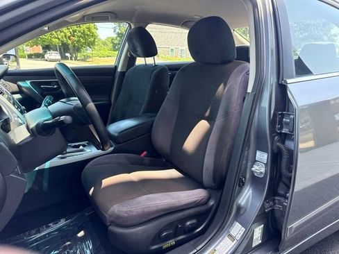 Used 2015 Nissan Altima 2.5 SV FWD image 10