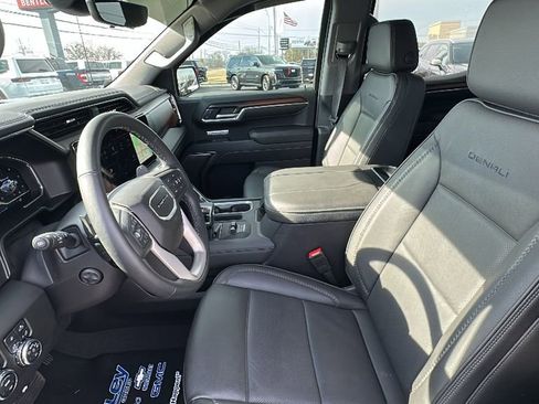 Certified 2025 GMC Sierra 1500 Denali w/ Denali Reserve Package image 9