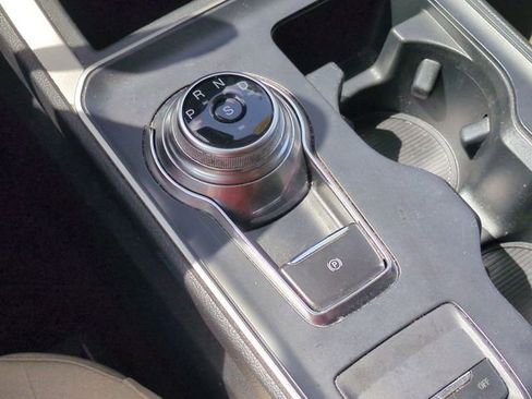 Used 2021 Ford Edge SE w/ Cargo Accessory Package image 17