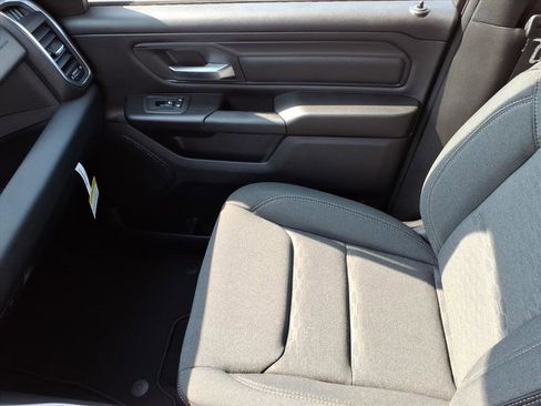 New 2026 RAM 1500 Express image 32