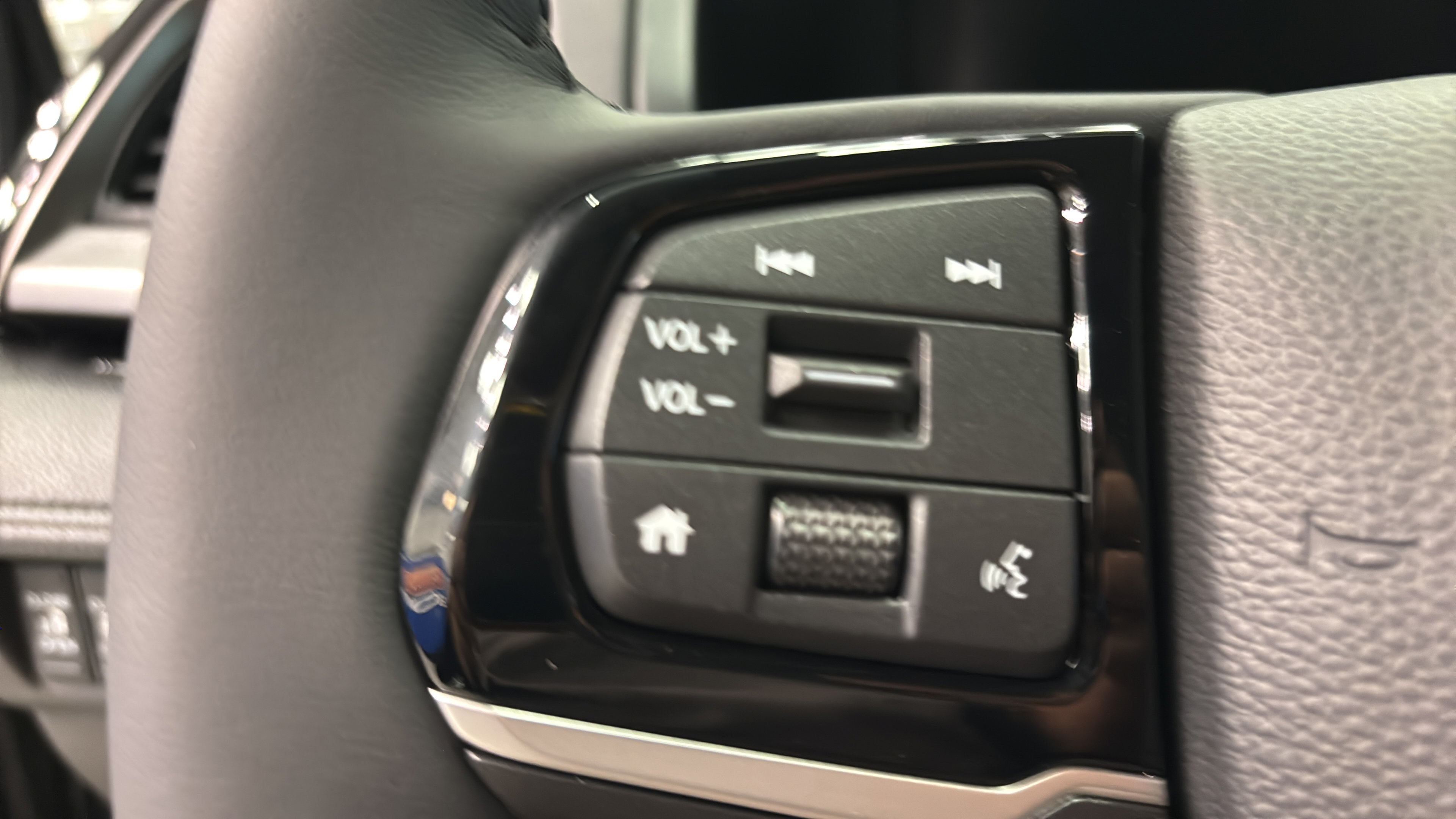 New 2026 Honda Odyssey Touring image 24