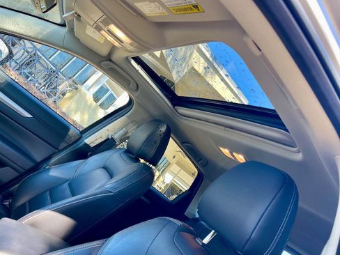 Used 2025 MAZDA CX-5 AWD 2.5 S w/ Preferred Package image 17