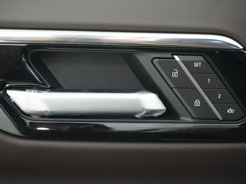 New 2026 Chevrolet Tahoe LT w/ Comfort Package image 17