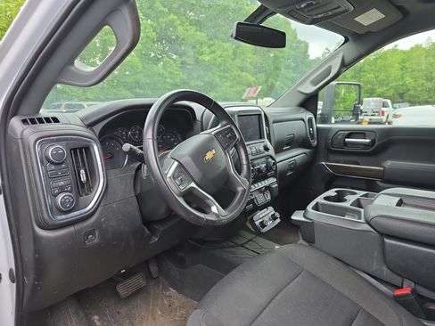 Used 2021 Chevrolet Silverado 2500 LT w/ Fleet Comfort Package AWD/4WD image 5