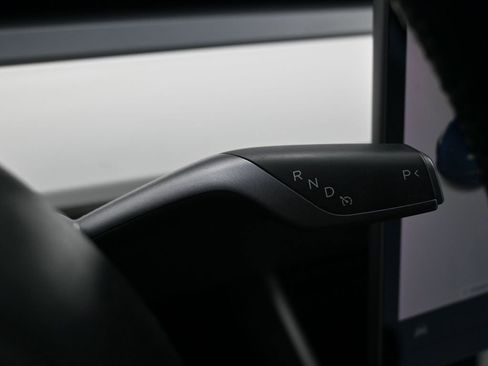 Used 2018 Tesla Model 3 Performance image 18