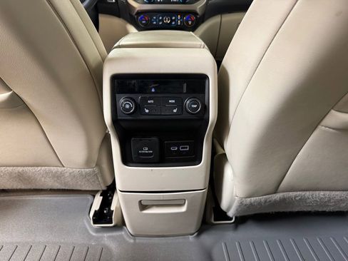 Used 2021 GMC Acadia Denali w/ Denali Technology Package image 19