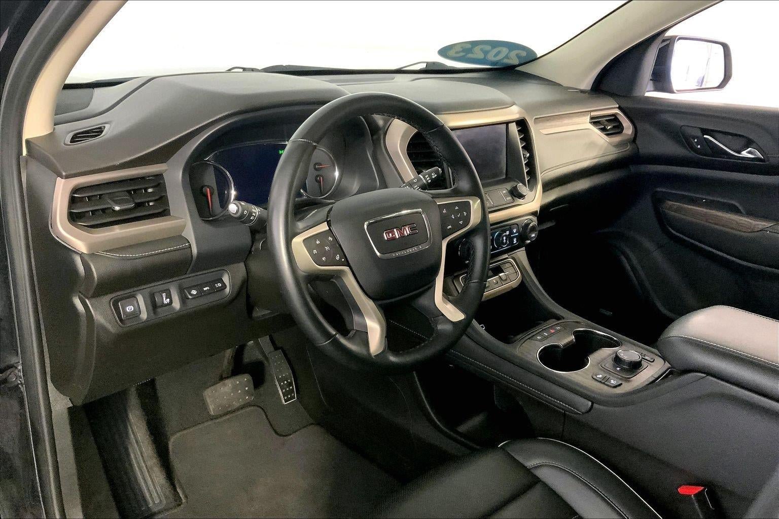 Used 2023 GMC Acadia Denali FWD image 14