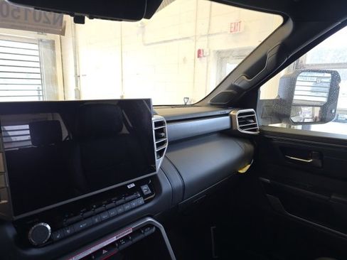 New 2026 Toyota Tundra Platinum image 11