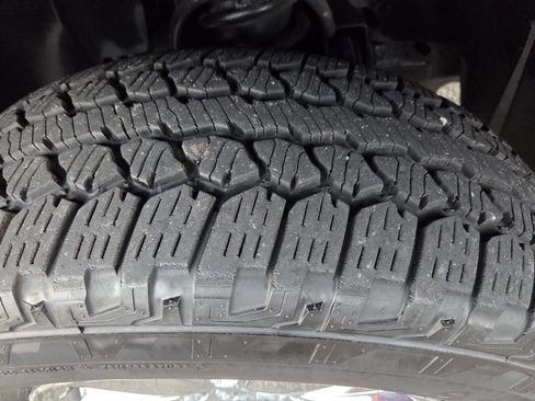 Used 2013 GMC Sierra 1500 SLE w/ Power Tech Package AWD/4WD image 8