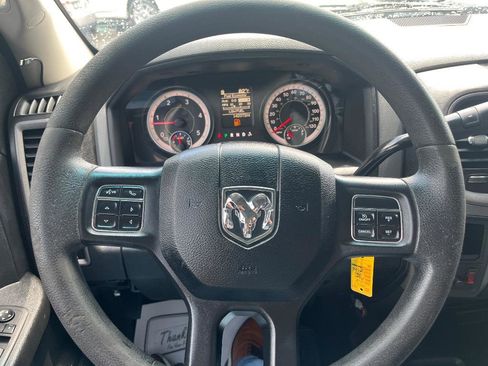 Used 2018 RAM 3500 Tradesman w/ Chrome Appearance Group image 22