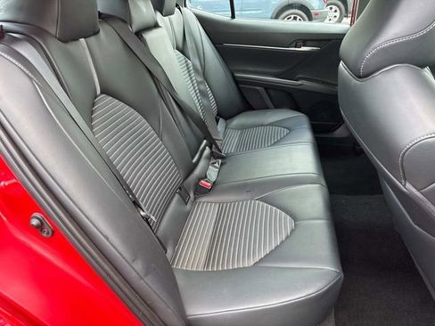 Used 2023 Toyota Camry SE FWD image 19